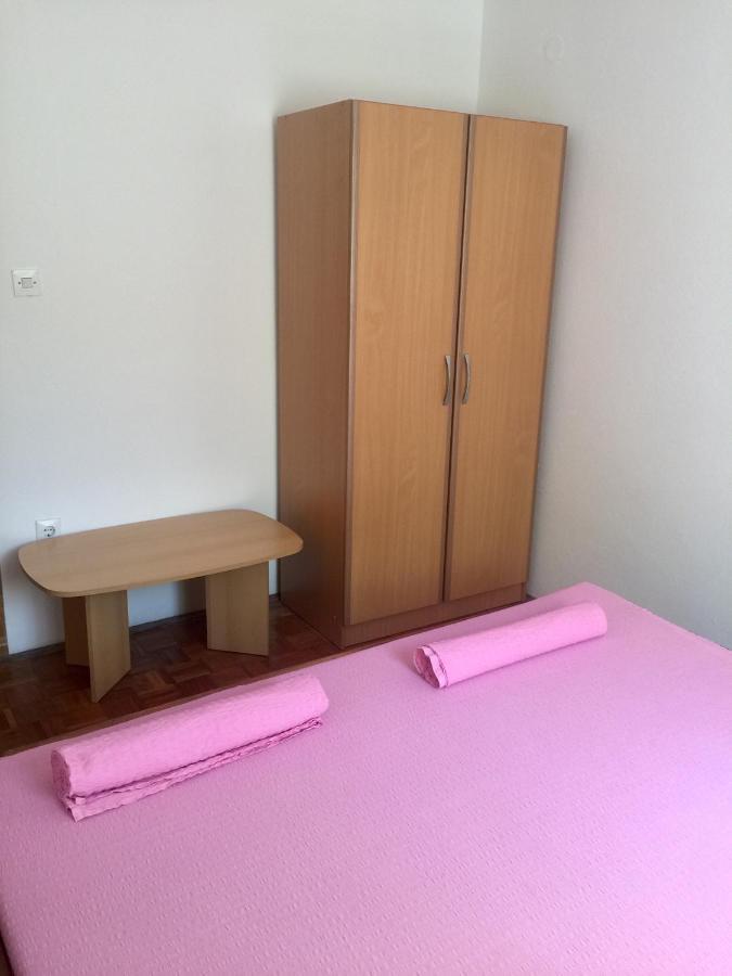 Apartmani Nerko Паг Екстер'єр фото