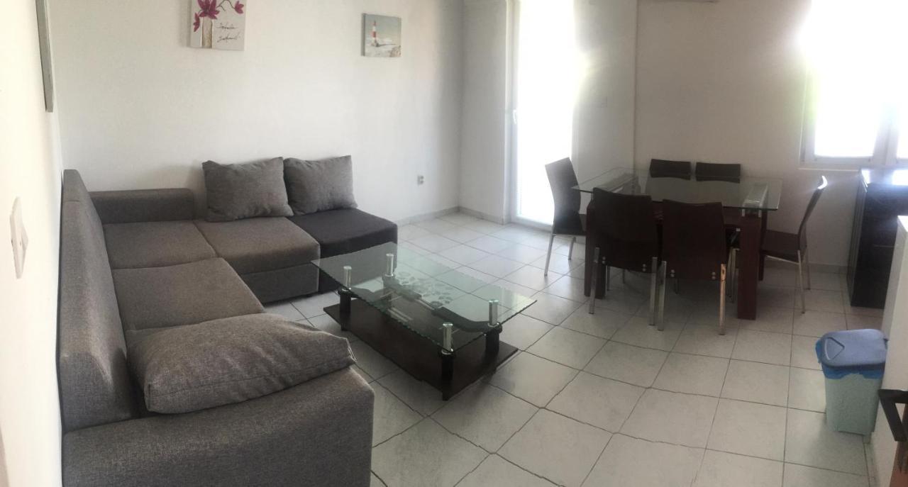 Apartmani Nerko Паг Екстер'єр фото