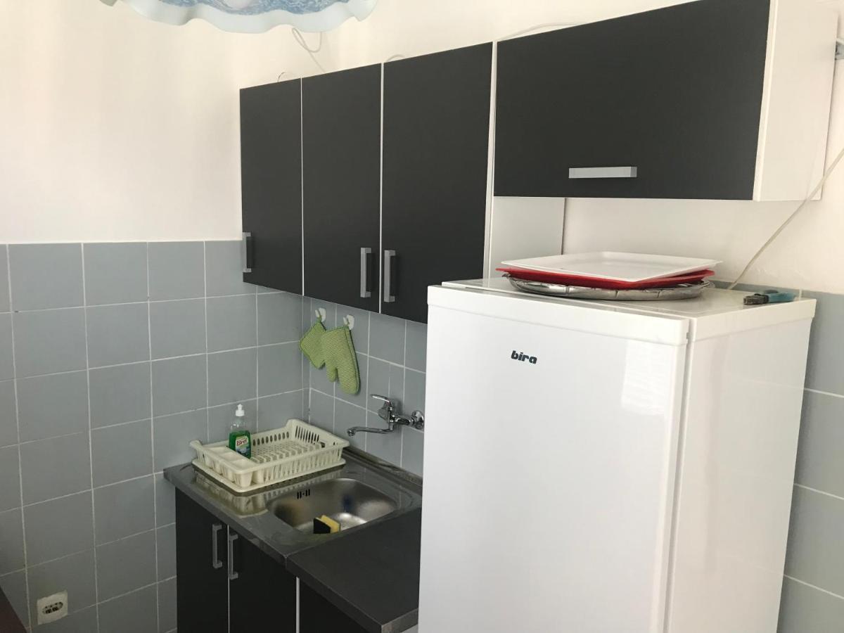 Apartmani Nerko Паг Екстер'єр фото
